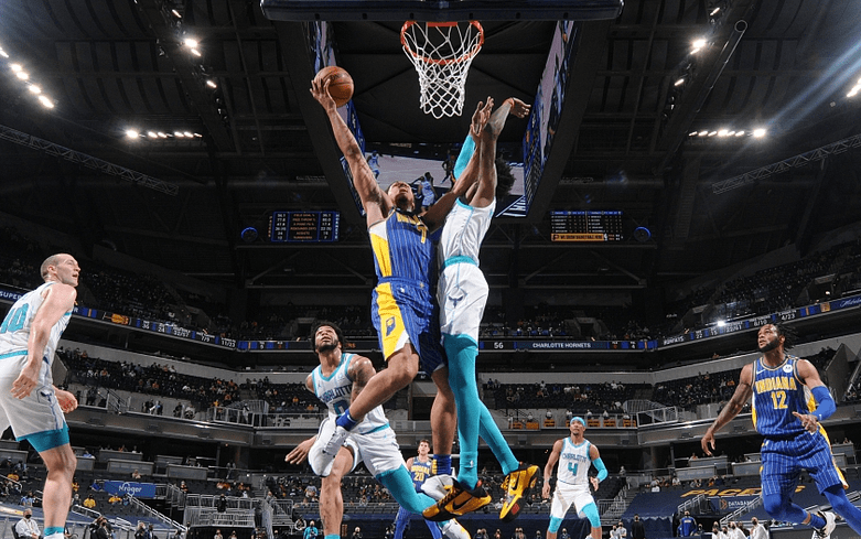 步行者取胜黄蜂，萨博尼斯砍下分