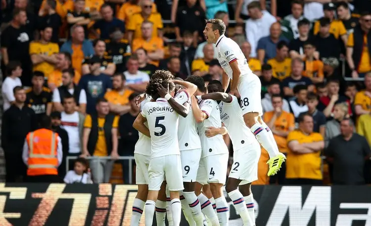 塞维利亚客场火力全开，大胜对手领跑积分榜的简单介绍