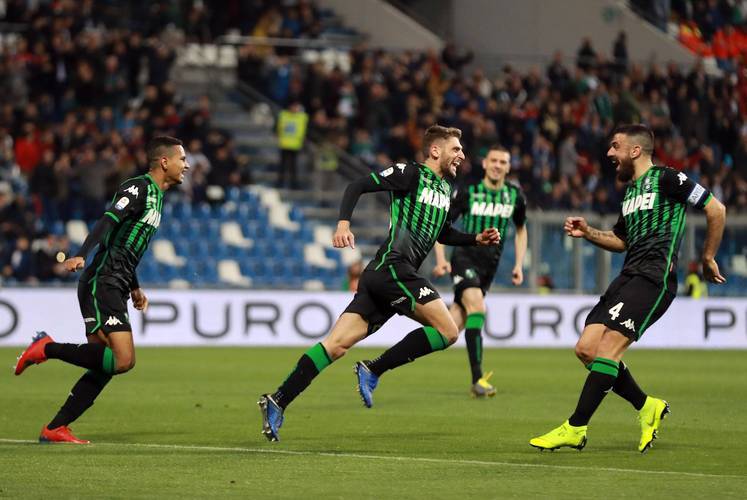 在线游戏-萨索洛意外击败亚特兰大，意甲强队受挫的简单介绍