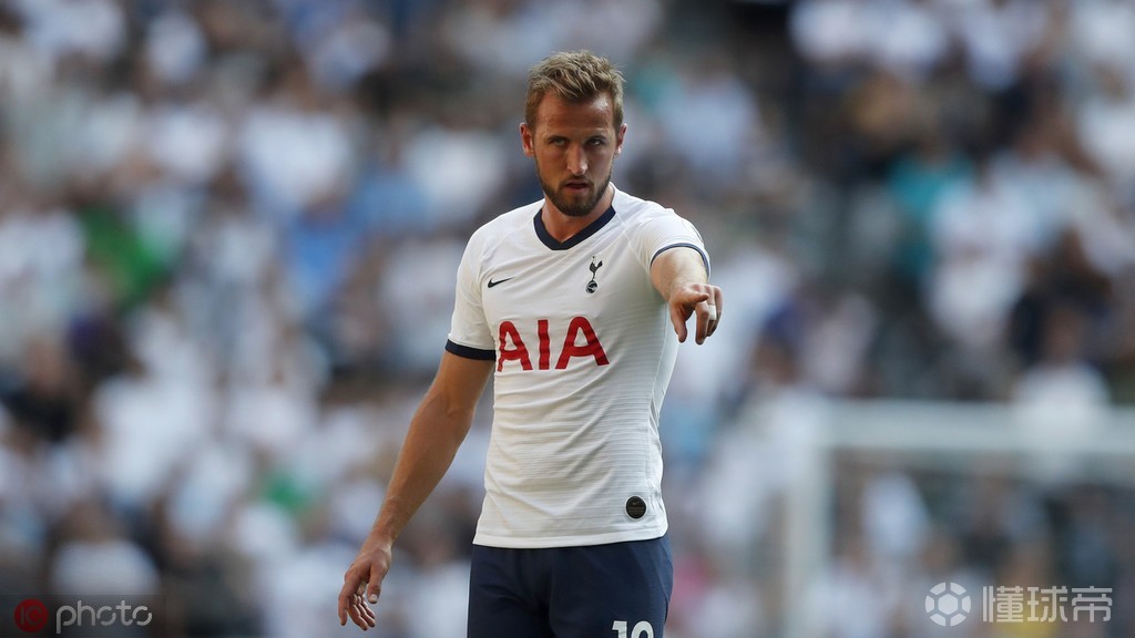 包含捷克国脚大放异彩,为德国俱乐部赢得尊重的词条 包含捷克国脚大放异彩,为德国俱乐部赢得尊重的词条